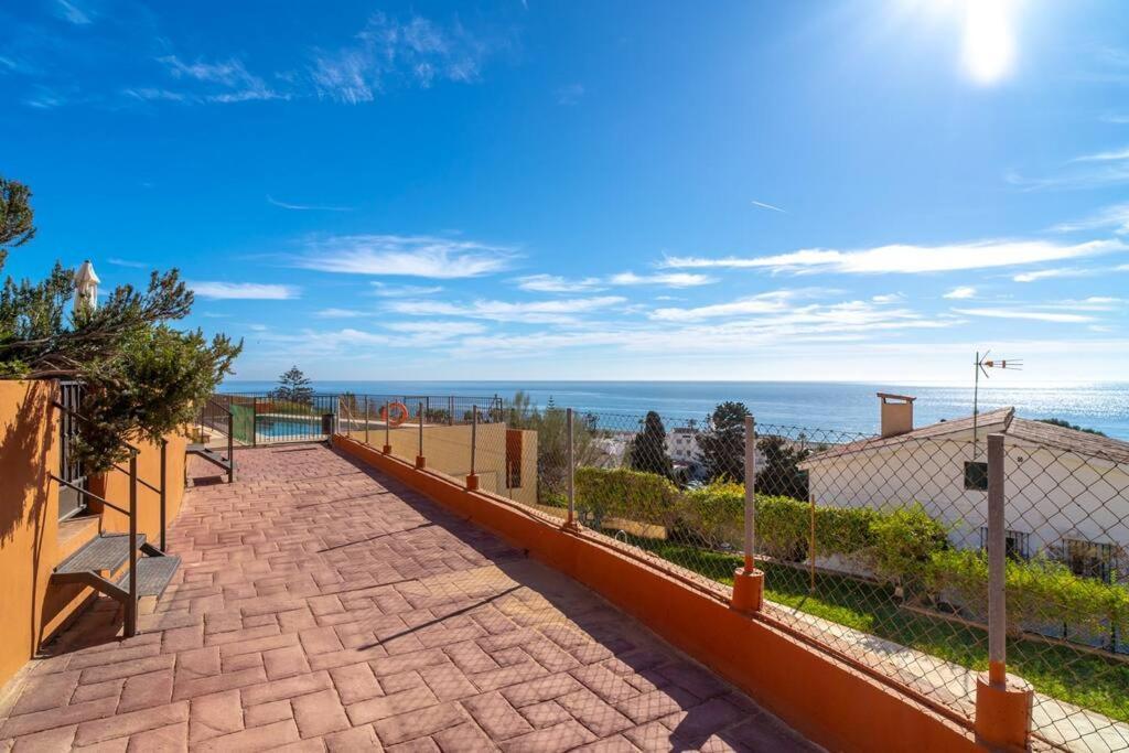 Adosado Con Vistas Al Mar Desde La Piscina Con Bbq Velez Malaga Exterior foto